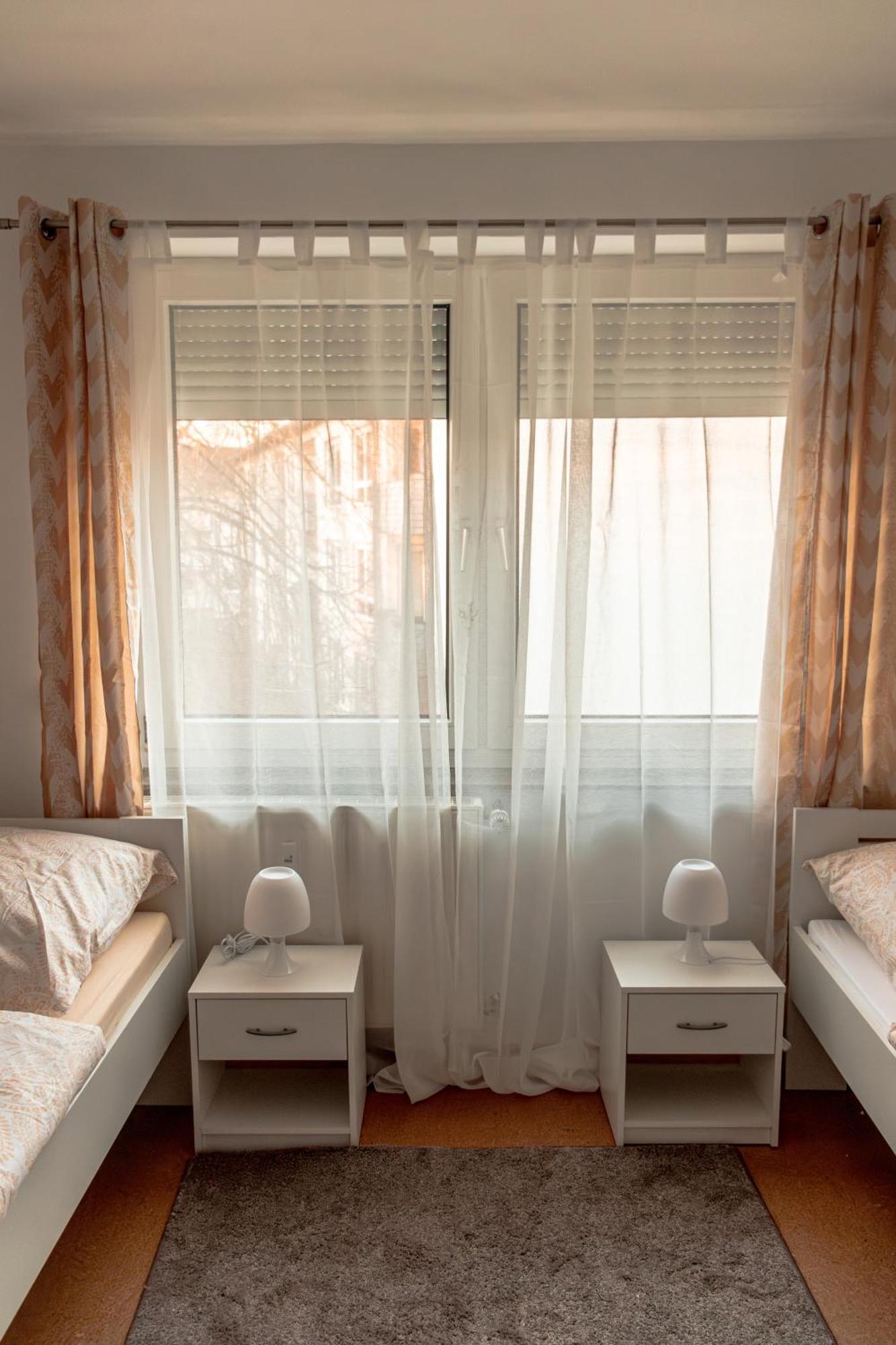 Ferienwohnung Kassel Esterno foto
