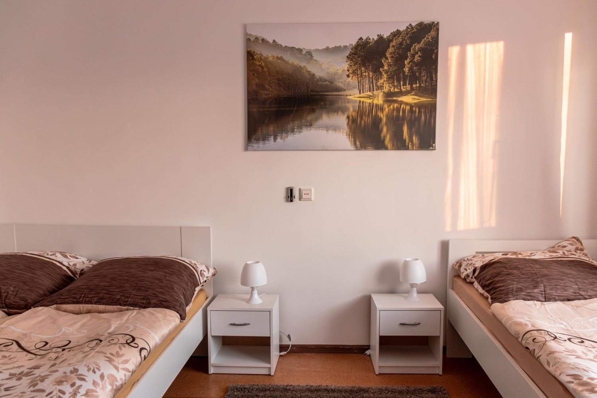 Ferienwohnung Kassel Esterno foto