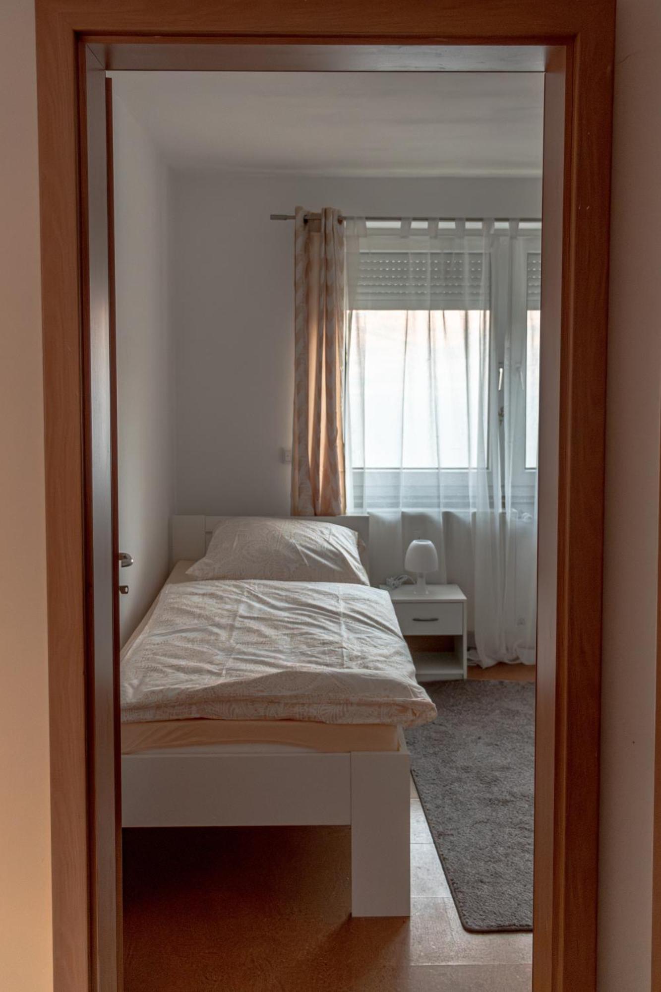 Ferienwohnung Kassel Esterno foto